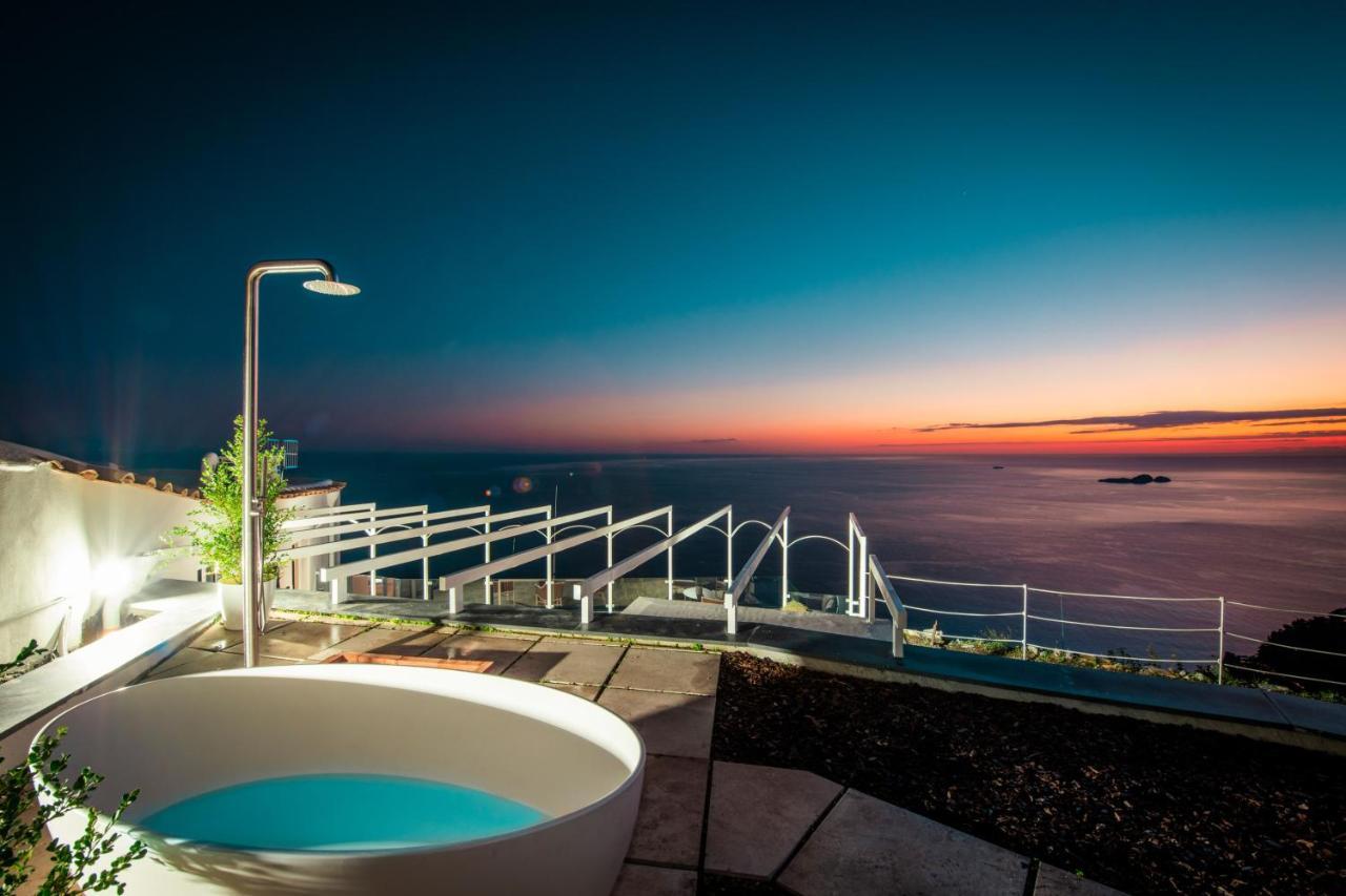 Villa La Tagliata Spectacular Jacuzzi Tub Amazing View And Private Parking Garage Positano Exterior photo